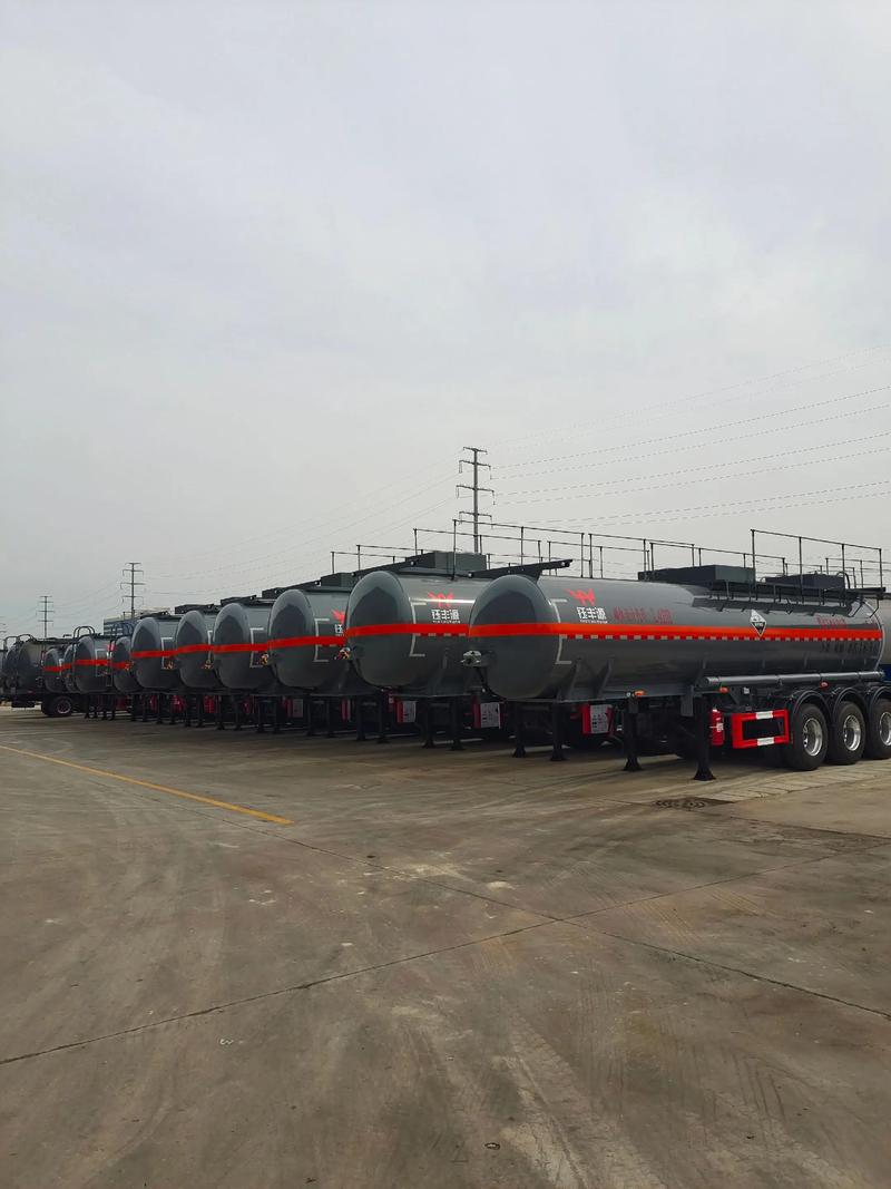 衬塑罐运输车.#厂家直发品质保证 #8类腐蚀品化工运输车 #